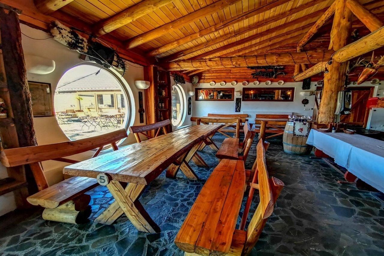 Ferma Dacilor Hotel Tohani Екстериор снимка