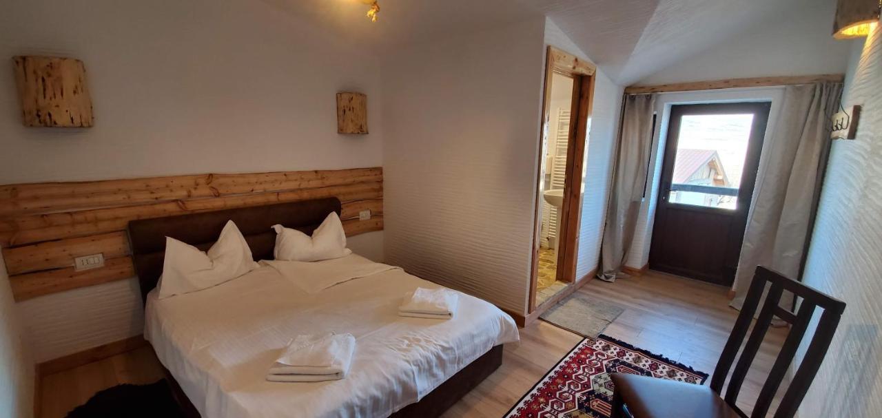 Ferma Dacilor Hotel Tohani Екстериор снимка