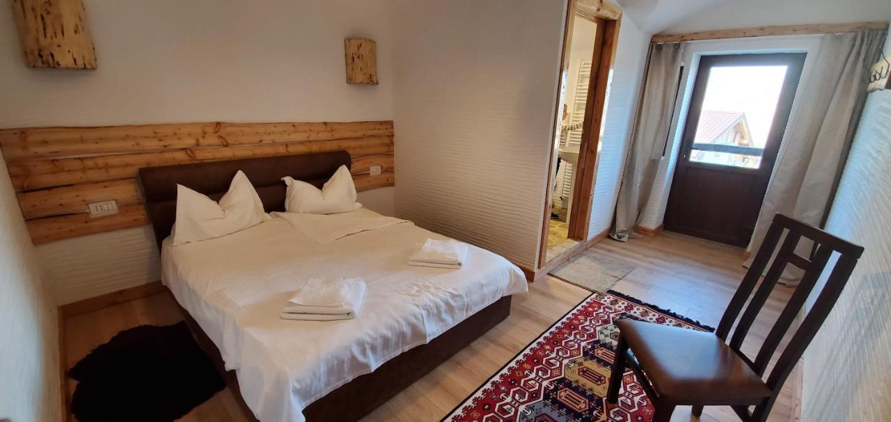 Ferma Dacilor Hotel Tohani Екстериор снимка