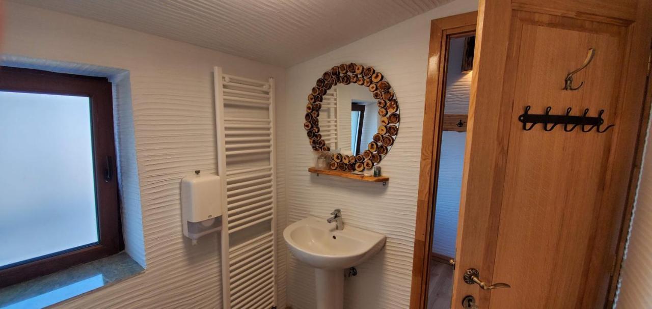 Ferma Dacilor Hotel Tohani Екстериор снимка